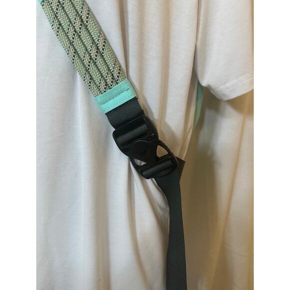KAVU Mint Rope Sling Bag Outdoor Travel Crossbody Gift Ready Backpack - Picture 8 of 8